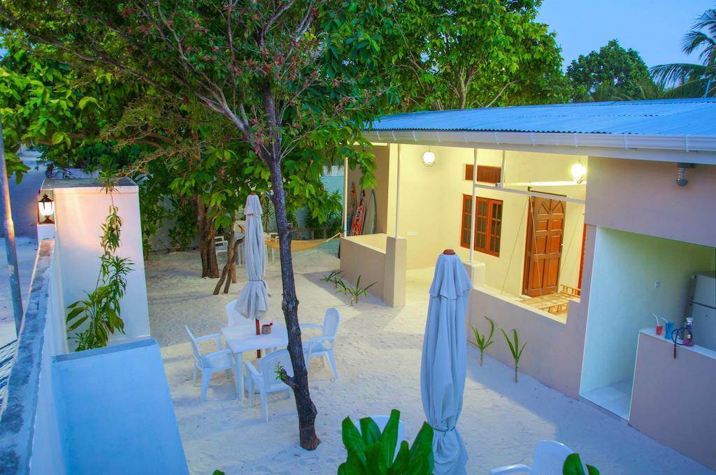 Askani Thulusdhoo Guest House Exterior photo